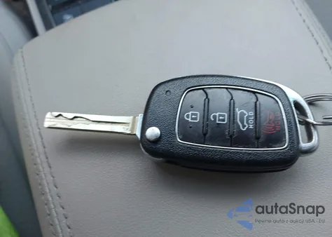 2020 Hyundai Tucson Se z USA, uszkodzony, nr VIN KM8J2CA40LU243172